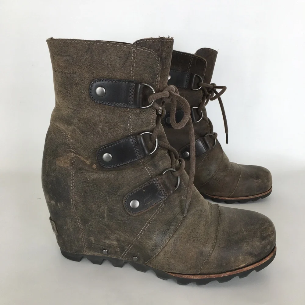 Sorel Joan of Arctic Wedge II Leather Boots Ankle Booties Brown Women’s Size 8